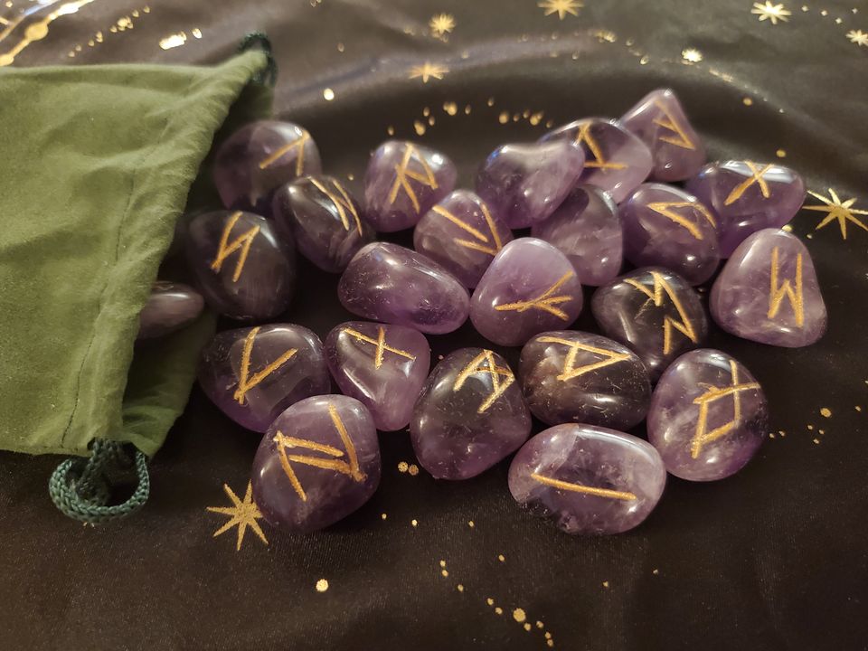 Amethyst Runes - Arcana